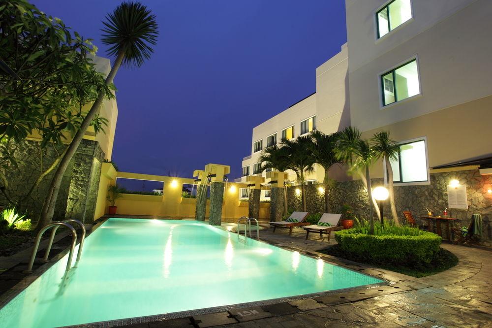Ibis Malioboro Hotell Yogyakarta Eksteriør bilde