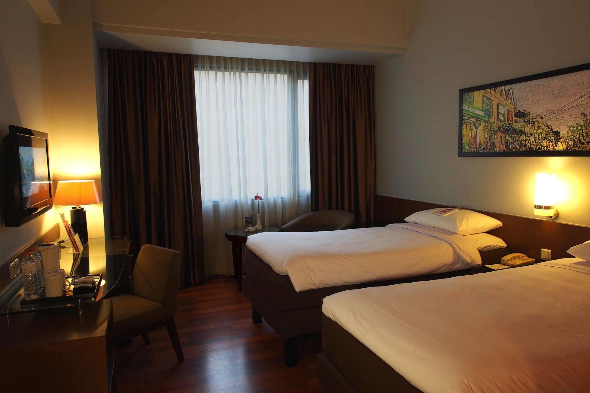 Ibis Malioboro Hotell Yogyakarta Eksteriør bilde