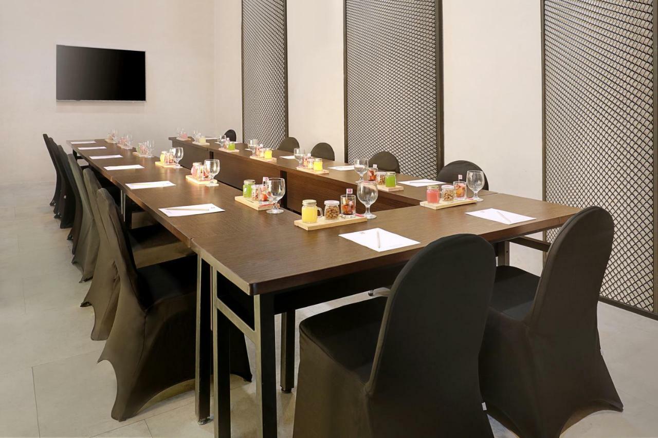 Ibis Malioboro Hotell Yogyakarta Eksteriør bilde